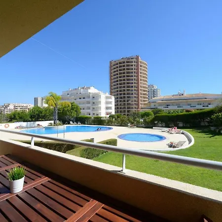 By The Sea - Ar Апартаменти