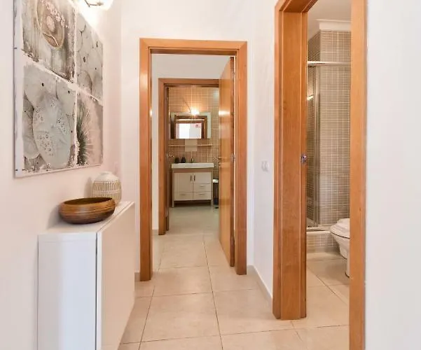 By The Sea - Ar Портиман